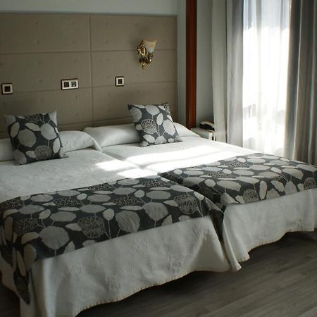 Hotel Los Naranjos Caces Rum bild