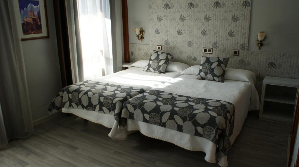 Hotel Los Naranjos Caces Rum bild