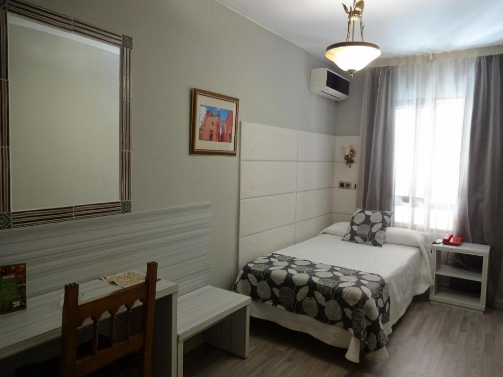 Hotel Los Naranjos Caces Rum bild
