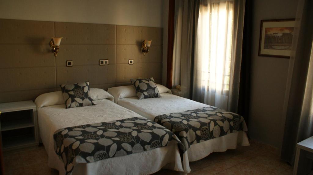 Hotel Los Naranjos Caces Rum bild